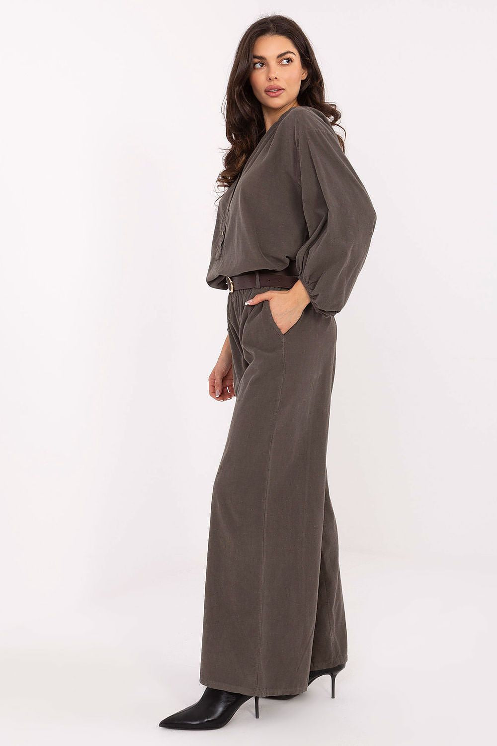  Calças de mulher modelo 220286 Itália Moda